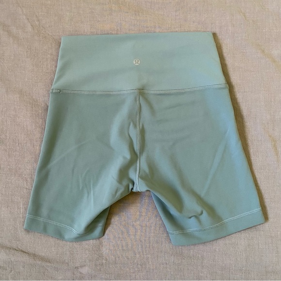 Lululemon Wunder Train High-Rise Short 6" Misty Glade Size 6 - Picture 6 of 8